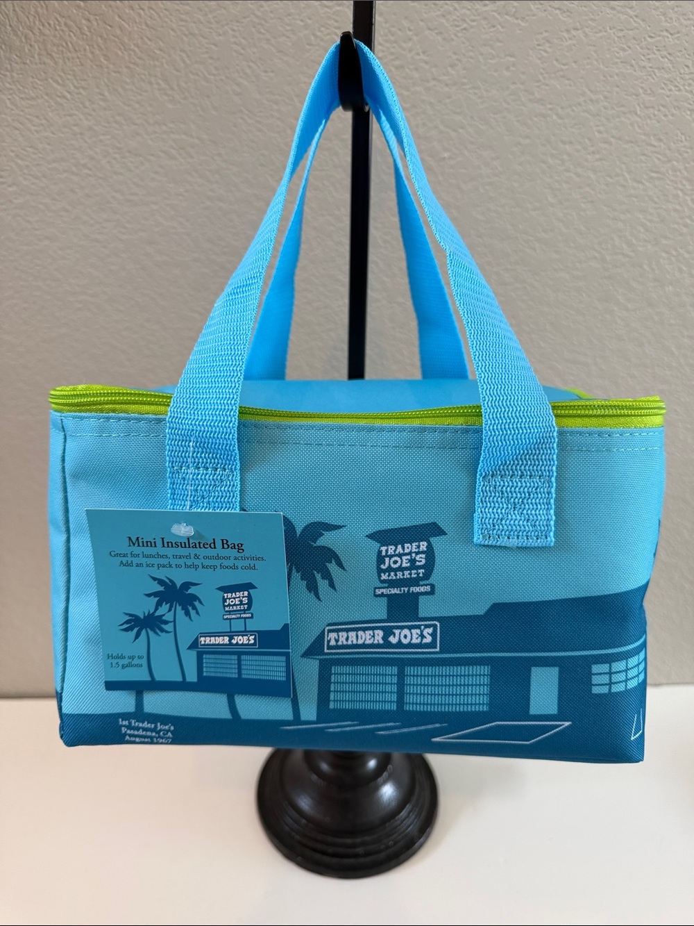 NEW Trader Joe's Mini Insulated Tote Cooler Lunch Bag 1.5 Gallon beach Work